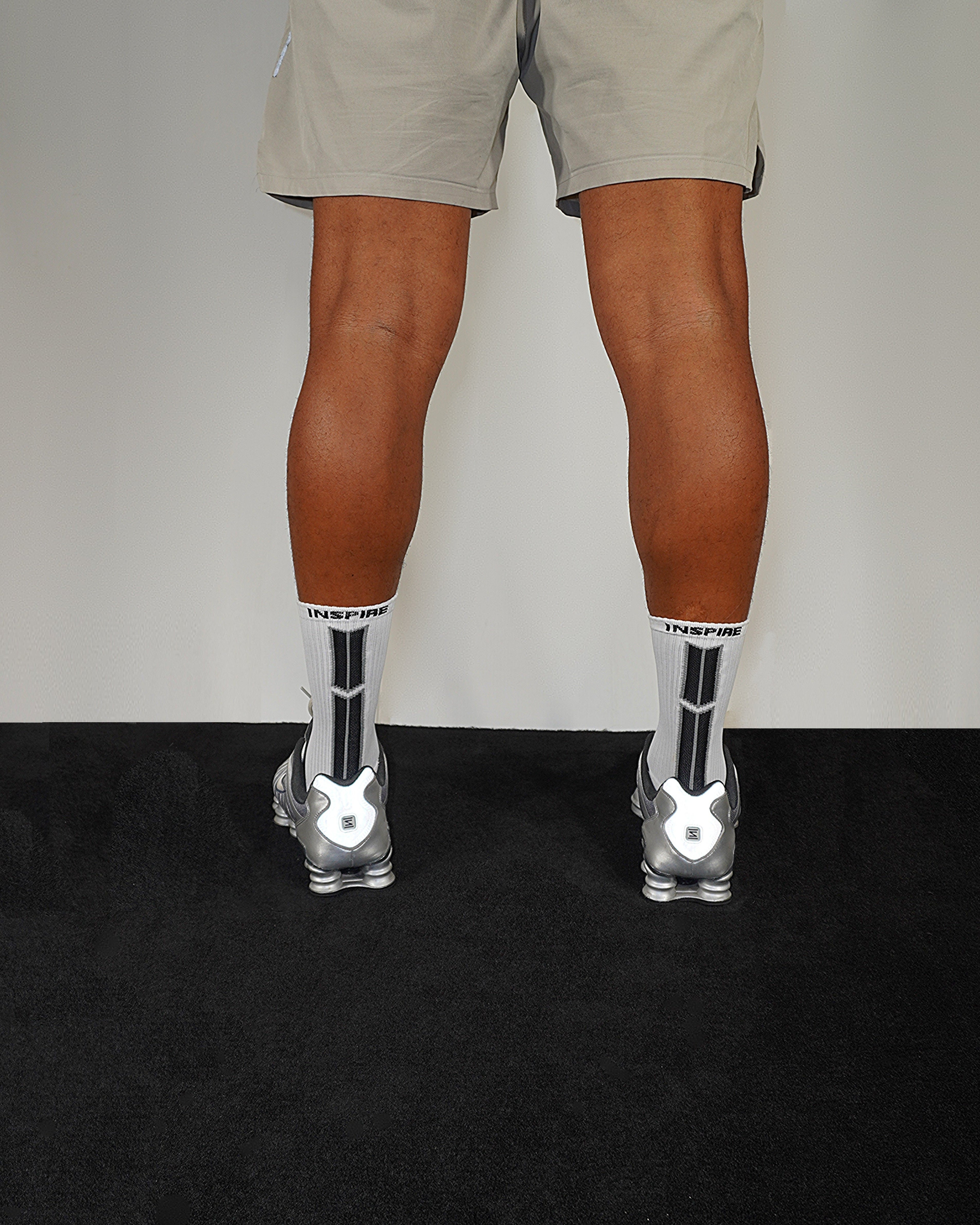 WHITE FULL GRIP TRAINING SOCKS - NO SLIP PERFORMANCE