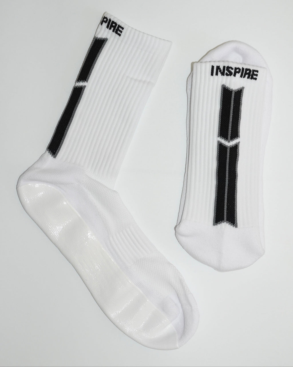 WHITE FULL GRIP TRAINING SOCKS - NO SLIP PERFORMANCE